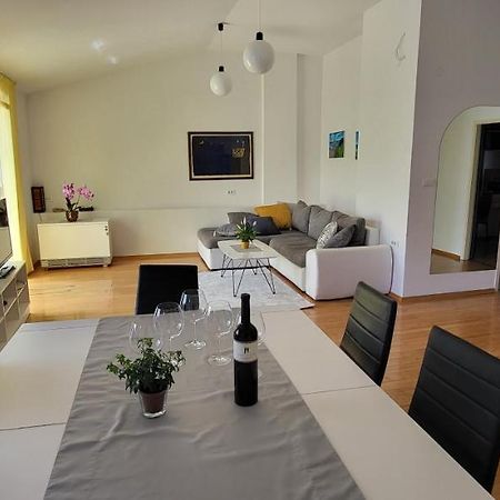 Apartment Petra Pekica Pula Exterior photo